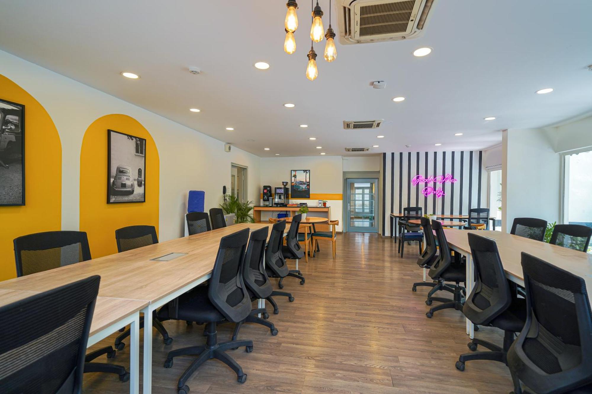 Olive Hotel Magrath By Embassy Group Bangalore Eksteriør billede